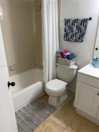 Las Vistas At Doral, 8290 Lake Dr #223, Doral, Florida 33166, image 1