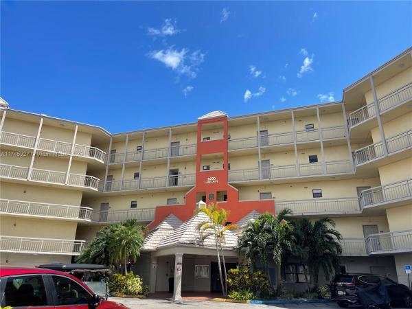 Las Vistas At Doral, 8290 Lake Dr #223, Doral, Florida 33166, image 1