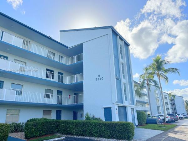 Palm Springs 2, 7690 NW 18th St #303, Margate, Florida 33063, image 1