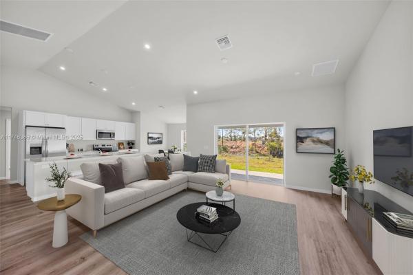 Cape Coral Residential, 2917 Nw 21st Pl, Cape Coral, Florida 33993, image 3
