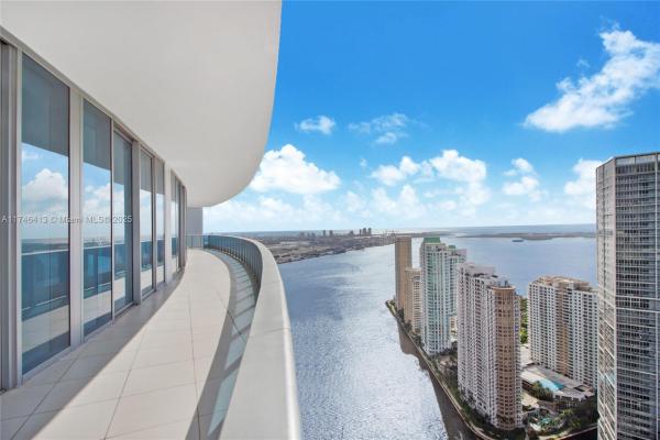 Epic Hotel & Residences, 200 Biscayne Boulevard Way #PH5304, Miami, Florida 33131, image 1
