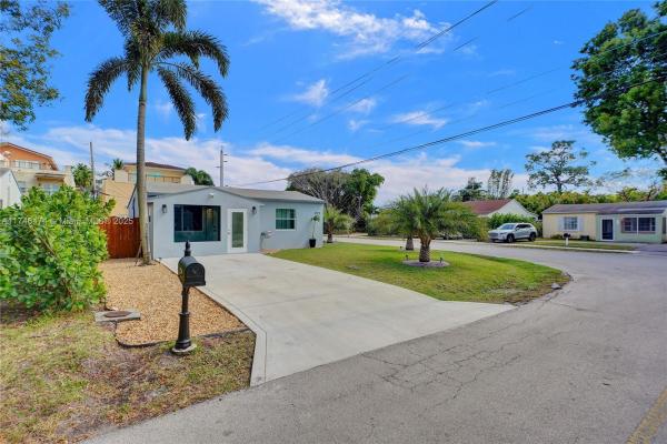 Seawanna, 820 SW 8th Ave, Fort Lauderdale, Florida 33315, image 1