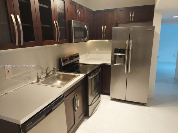 South Moon, 750 Pennsylvania Ave #1, Miami Beach, Florida 33139, image 1
