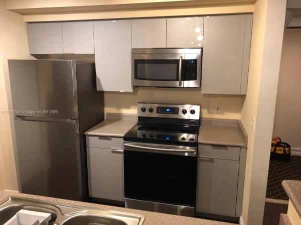 Regent Park At Young Circle, 1919 Van Buren St #305A, Hollywood, Florida 33020, image 1