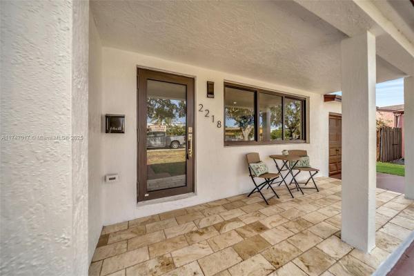 Washington Square, 2218 Washington St, Hollywood, Florida 33020, image 1