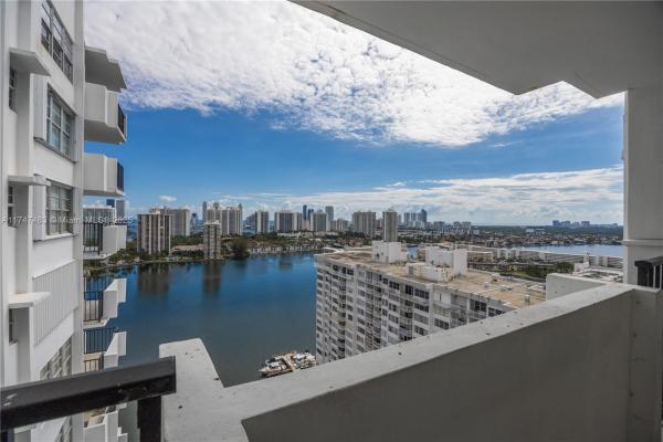 Commodore Plaza Tower, 2750 NE 183rd St #2601, Aventura, Florida 33160, image 1