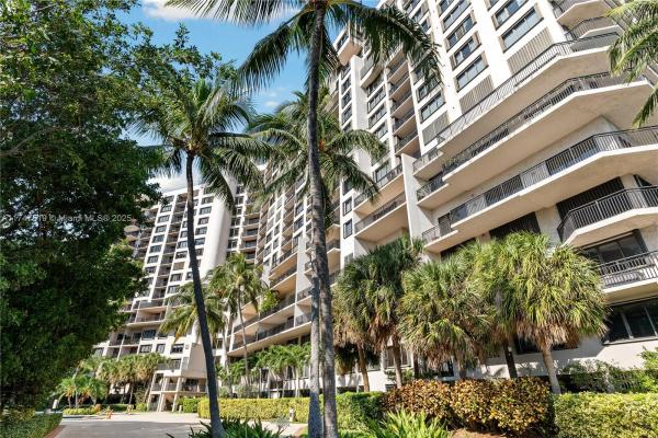 Brickell Key Two, 540 Brickell Key Dr #1600, Miami, Florida 33131, image 1