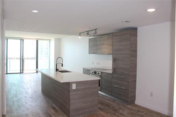 Paraiso Bay, 650 NE 32nd St #3703, Miami, Florida 33137, image 1