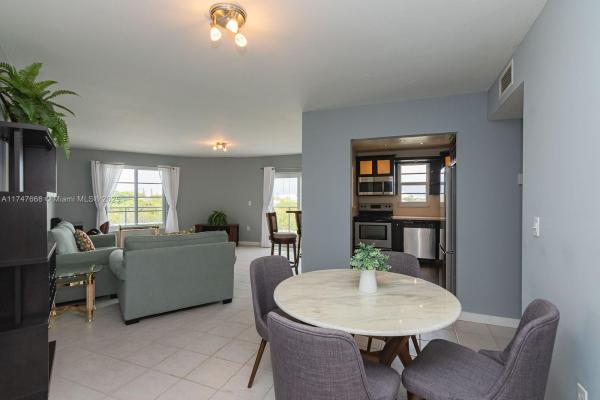Bonivista 2, 7150 Indian Creek Dr #503, Miami Beach, Florida 33141, image 1