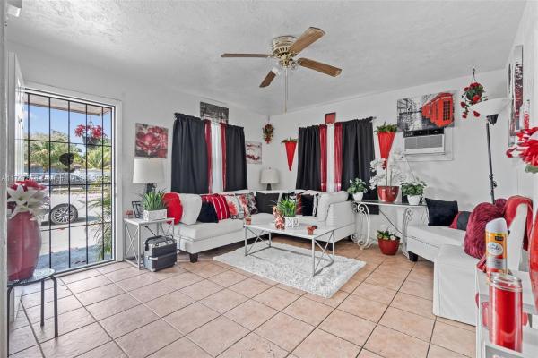 Dixie Heights Gardens, 17525 SW 104th Ave, West Perrine, Florida 33157, image 2