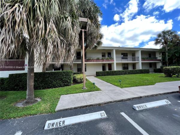 Lakes Of Newport, 7300 NW 1st St #204, Plantation, Florida 33317, image 1