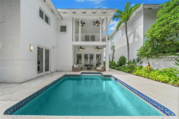 Grand Bay Villas, 6 Coconut Ln, Key Biscayne, Florida 33149, image 1