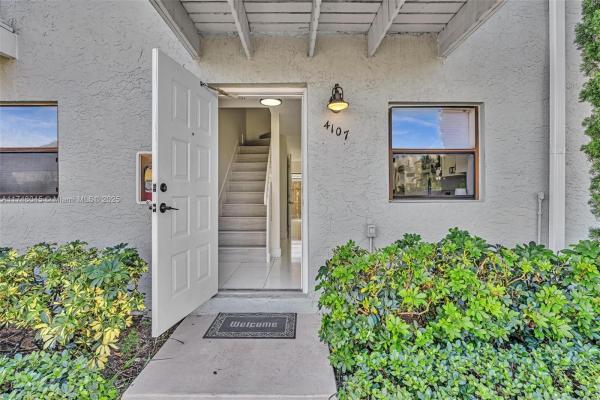 The Palms At Lighthouse Point, 4107 NE 21st Ter, Lighthouse Point, Florida 33064, image 1