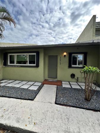 Country Club Villas Townhouses, 20513 NW 15th Ave, Miami Gardens, Florida 33169, image 1