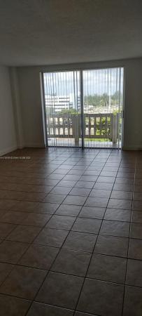 Parkway Towers, 15600 NW 7th Ave #811, Golden Glades, Florida 33169, image 1