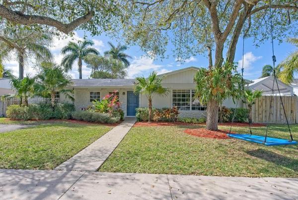 Bel Aire, 17912 SW 89th Ct, Palmetto Bay, Florida 33157, image 1