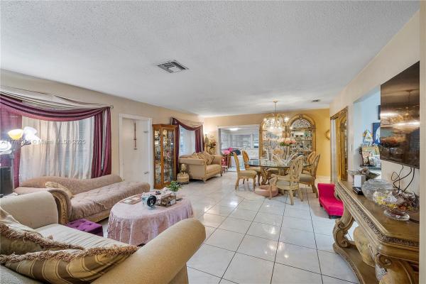 Hollywood Beach Gardens, 5831 Taylor St, Hollywood, Florida 33021, image 1