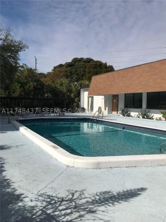 Woodside, 16950 W Dixie Hwy A631 Hwy #631, North Miami Beach, Florida 33160, image 1