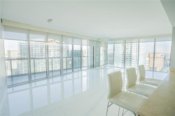 Icon Brickell Tower 1, 465 Brickell Ave #4802, Miami, Florida 33131, image 1
