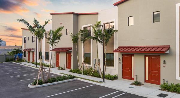 ID Oakland Park, 1001 NE 58th St #A, Oakland Park, Florida 33334, image 1