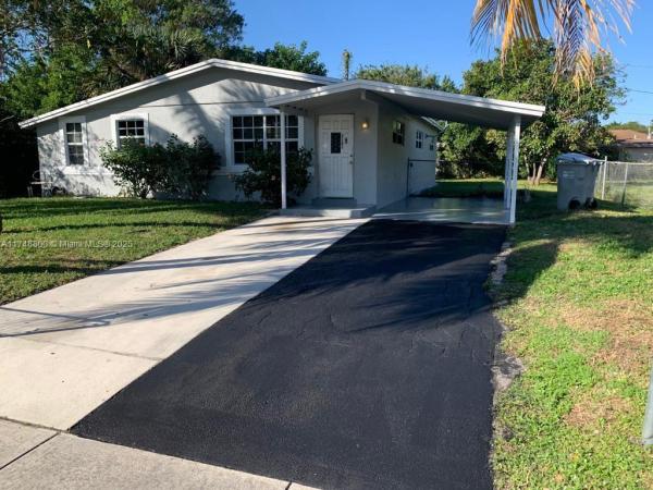 Vera Villas, 2161 NE 3rd Ave, Pompano Beach, Florida 33060, image 1