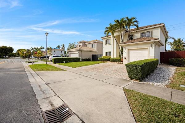 Pelican Bay At Old Cutler Lakes, 8851 SW 208th Ter, Cutler Bay, Florida 33189, image 3