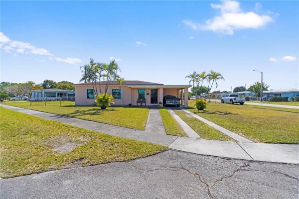 Richmond Heights Residential, 14401 Pierce, Richmond Heights, Florida 33176, image 1