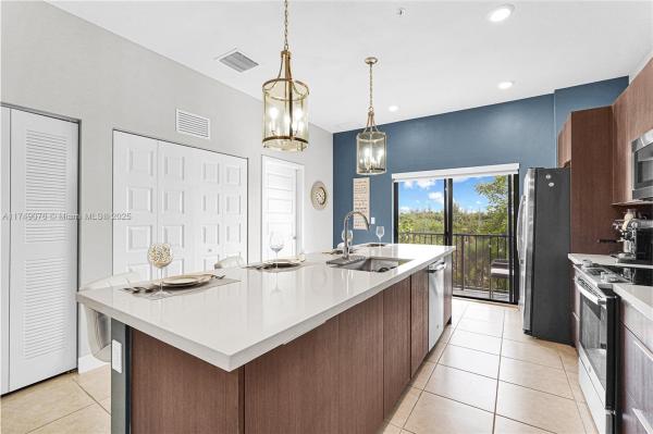 Apex At Park Central, 8025 NW 104th Ave #23, Doral, Florida 33178, image 1
