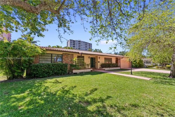 Sunrise Point, 100 W Sunrise Ave, Coral Gables, Florida 33133, image 3