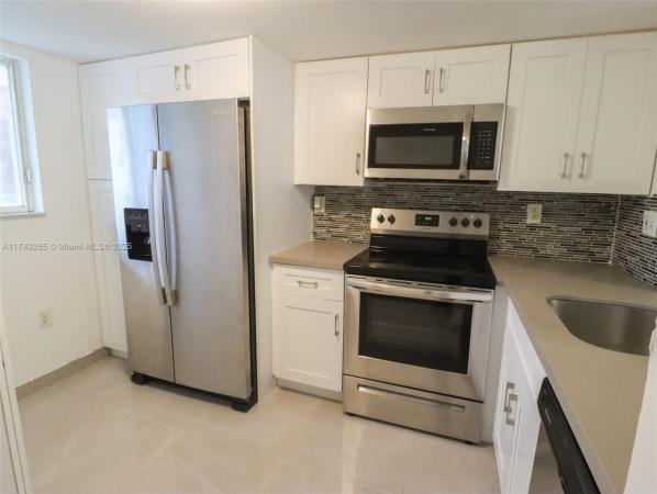 Forest Green, 400 NE 3 Ct #1, Golden Glades, Florida 33161, image 1