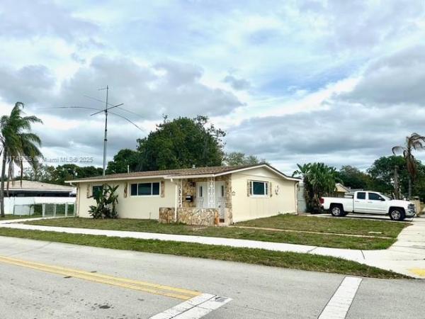 Eleanor Park, 2399 NW 152nd St, Miami Gardens, Florida 33054, image 1