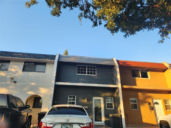 Palm Springs Lakes, 1945 W 72nd St, Hialeah, Florida 33014, image 1