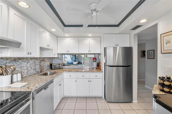 Hillcrest, 4800 Hillcrest Ln #514, Hollywood, Florida 33021, image 1