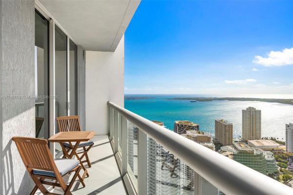 Icon Brickell Tower 1, 475 Brickell Ave #4309, Miami, Florida 33131, image 1