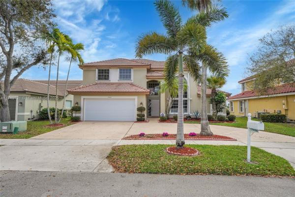 Treasure Cay At Silver Lakes, 17416 NW 7th St, Pembroke Pines, Florida 33029, image 1