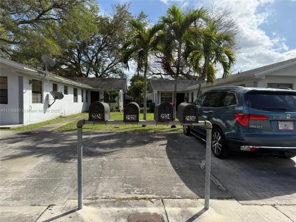 The Tropics, 2924 NW 94th St, West Little River, Florida 33147, image 3