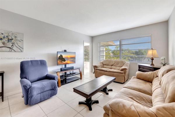 Usnee Gardens, 5002 NW 35th St #306, Lauderdale Lakes, Florida 33319, image 1