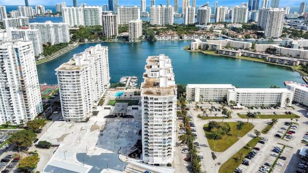 Del Prado, 18051 Biscayne Blvd #801, Aventura, Florida 33160, image 1