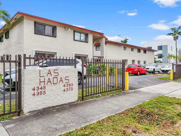 Las Hadas, 4365 W 12th Ln #7D, Hialeah, Florida 33012, image 1