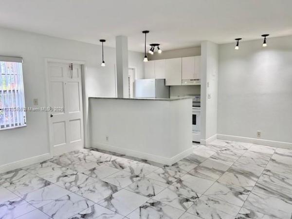 Buckingham, 5050 Bayview Dr #2, Fort Lauderdale, Florida 33308, image 1