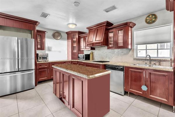 Biltmore Park, 2631 NE 214th St, Ojus, Florida 33180, image 1