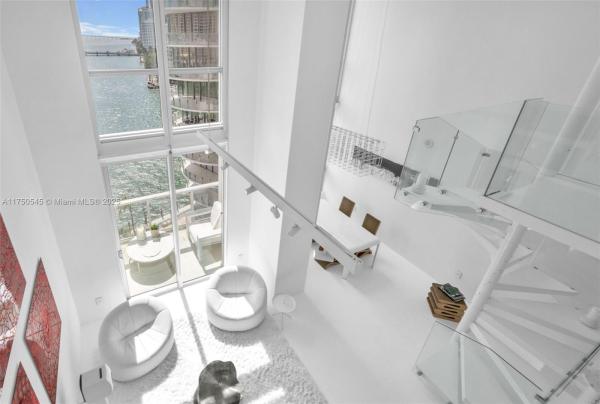 Met 1, 300 S Biscayne Blvd #L-1012, Miami, Florida 33131, image 1