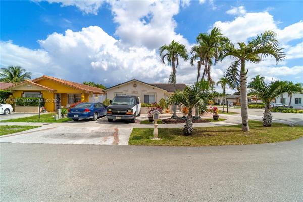 Golden Eagle Estates, 12872 NW 101st Pl, Hialeah Gardens, Florida 33018, image 1
