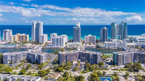 Towers Of Oceanview South, 600 Parkview Dr #624, Hallandale Beach, Florida 33009, image 1