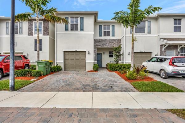 Marpi Homes, 2860 SW 149th Ave, Kendall West, Florida 33185, image 1