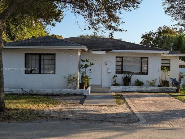 Broward Manor Of Hollywood, 1904 Mayo St, Hollywood, Florida 33020, image 1