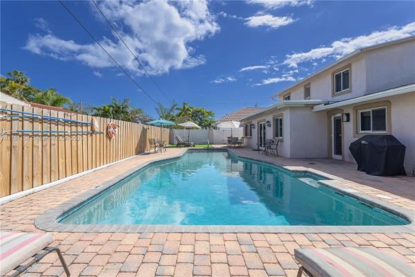Caliban Ridge, 1660 NE 25th Ave, Pompano Beach, Florida 33062, image 1