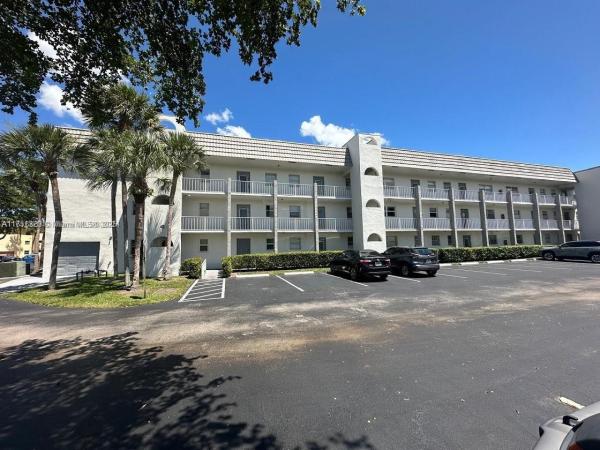 Sunrise Lakes 2, 8450 Sunrise Lakes Blvd #306, Sunrise, Florida 33322, image 1