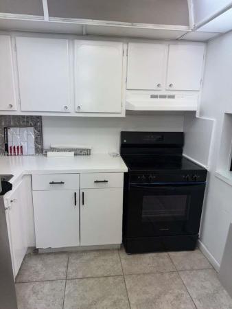 Sunrise Lakes 2, 8450 Sunrise Lakes Blvd #306, Sunrise, Florida 33322, image 2