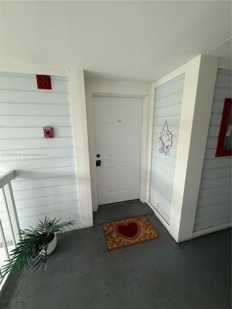 Carmel At The California Club, 935 NE 199th St #205-16, Ives Estates, Florida 33179, image 1